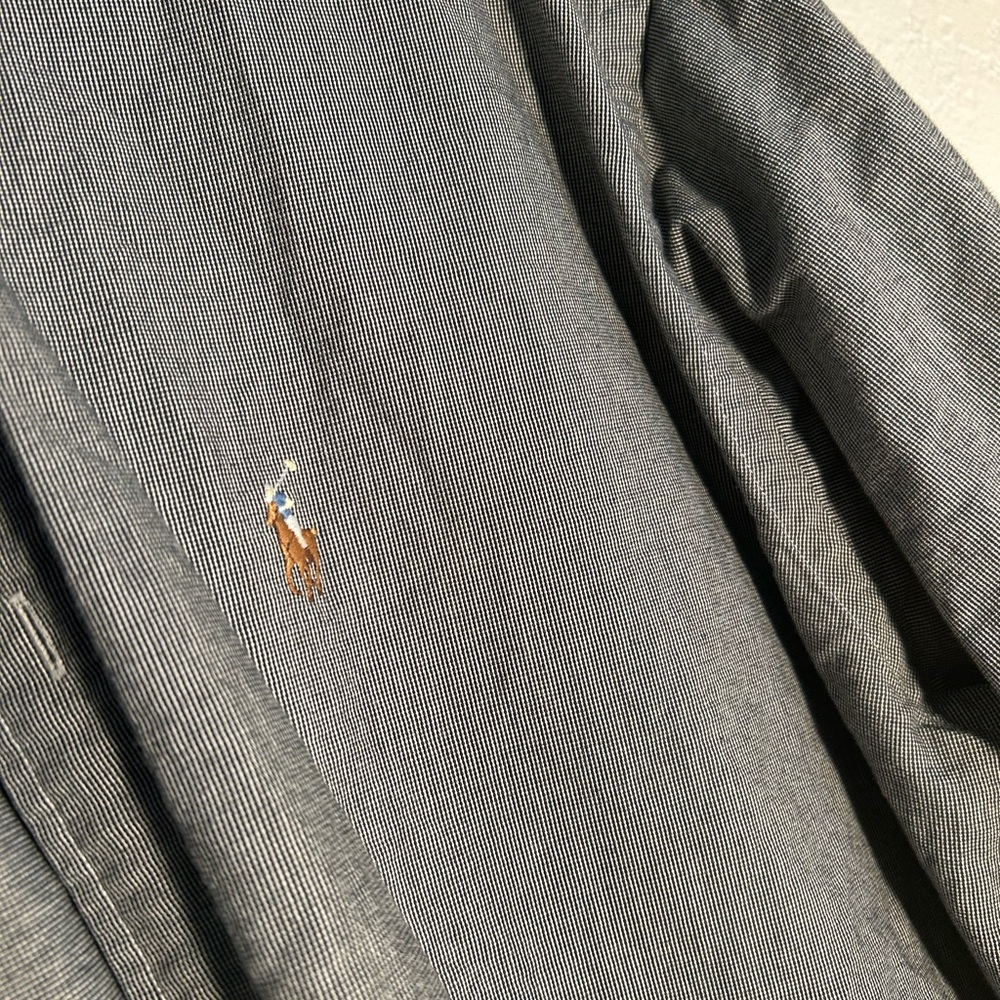 Ralph Lauren ☀️ Men's Gray Button-Down Shirt 👕 - Picture 2 of 4